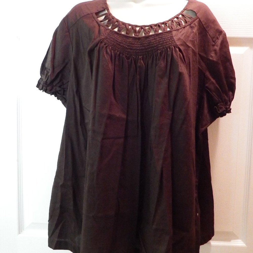 Apt 9 Women's pullover blouse,  short sleeve, Size 2X